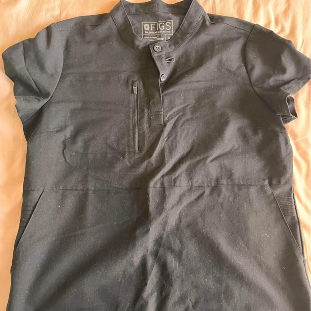 Women's Figs moto scrub top